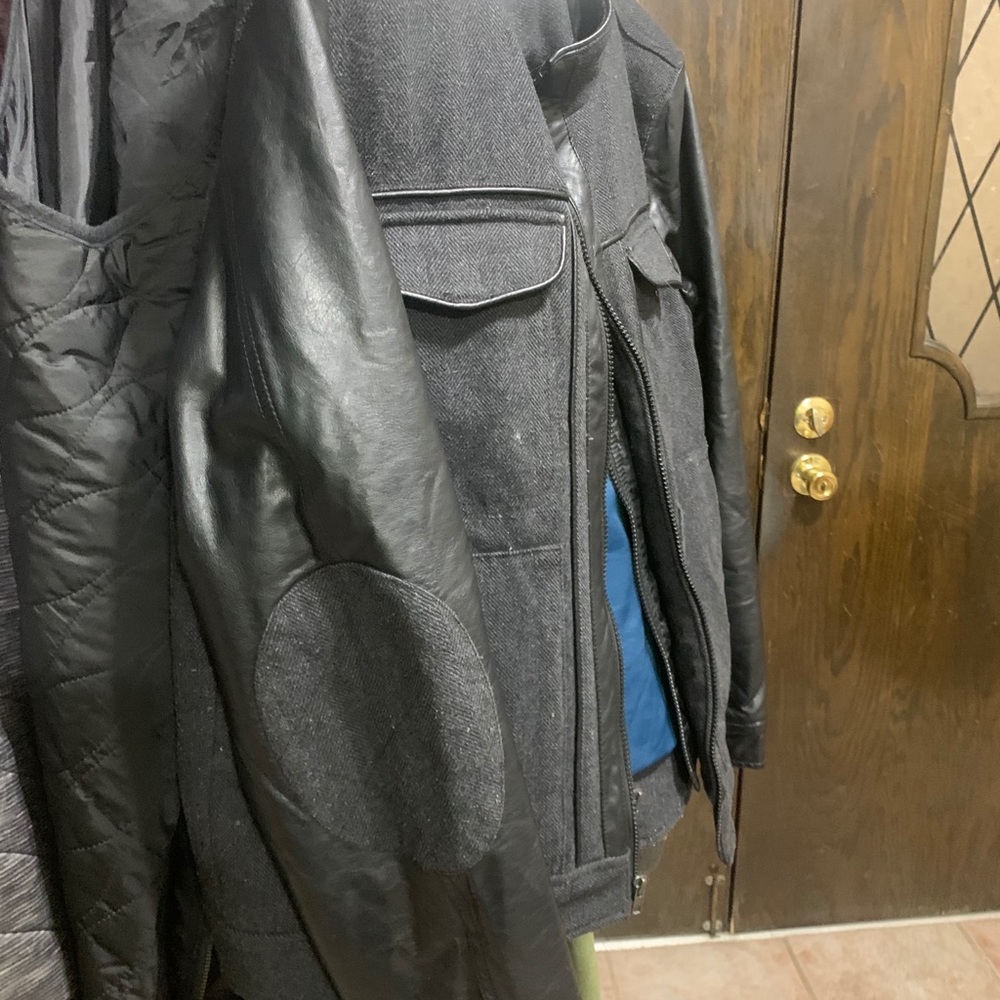 Men’s jacket. - Picture 3 of 6
